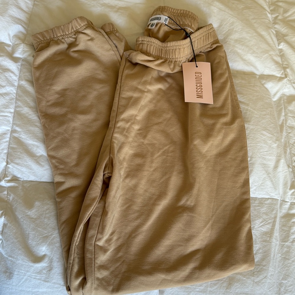 MISSGUIDED brand new sweatpants